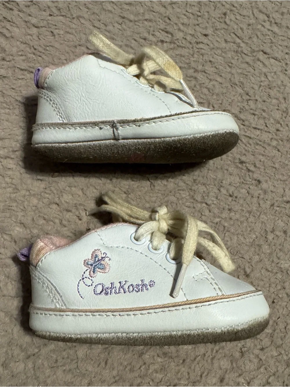 Vintage Oshkosh Crib Shoes Baby Butterfly Size 1 6-12 Weeks White Embroidered-